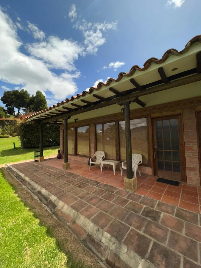 Hotel, Bungalows, Chalet Y Cabanas Aventura Park Villa De Leyva La Periquera Luaran gambar