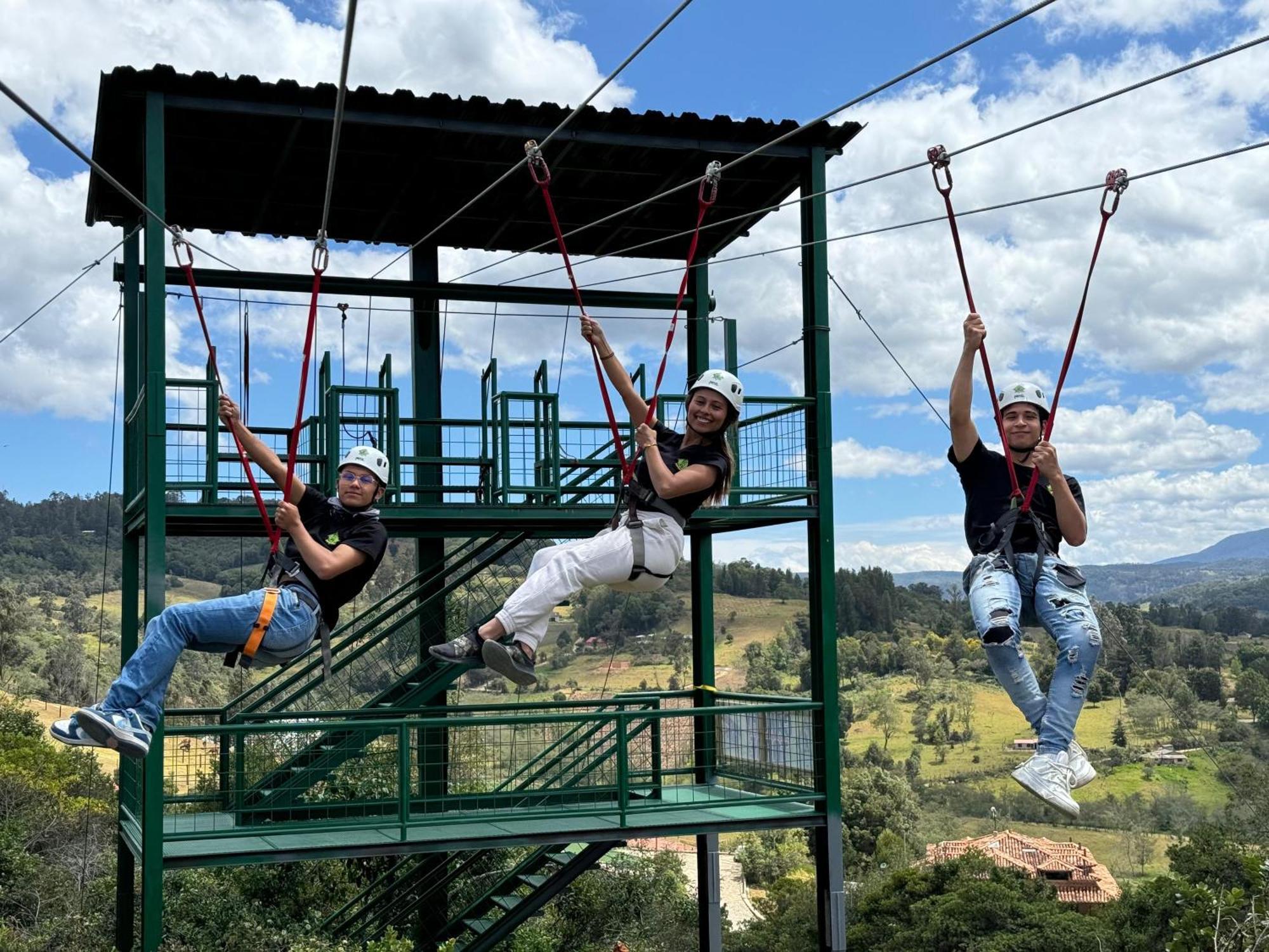 Hotel, Bungalows, Chalet Y Cabanas Aventura Park Villa De Leyva La Periquera Luaran gambar